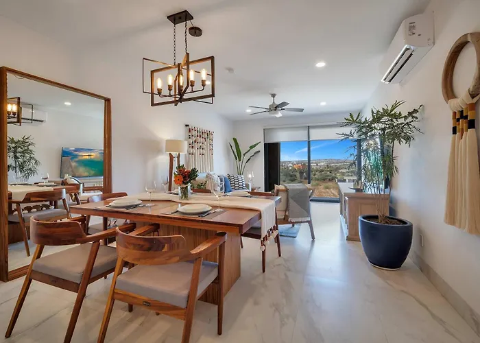 New Right Next To The - Pool Hébergement de vacances *